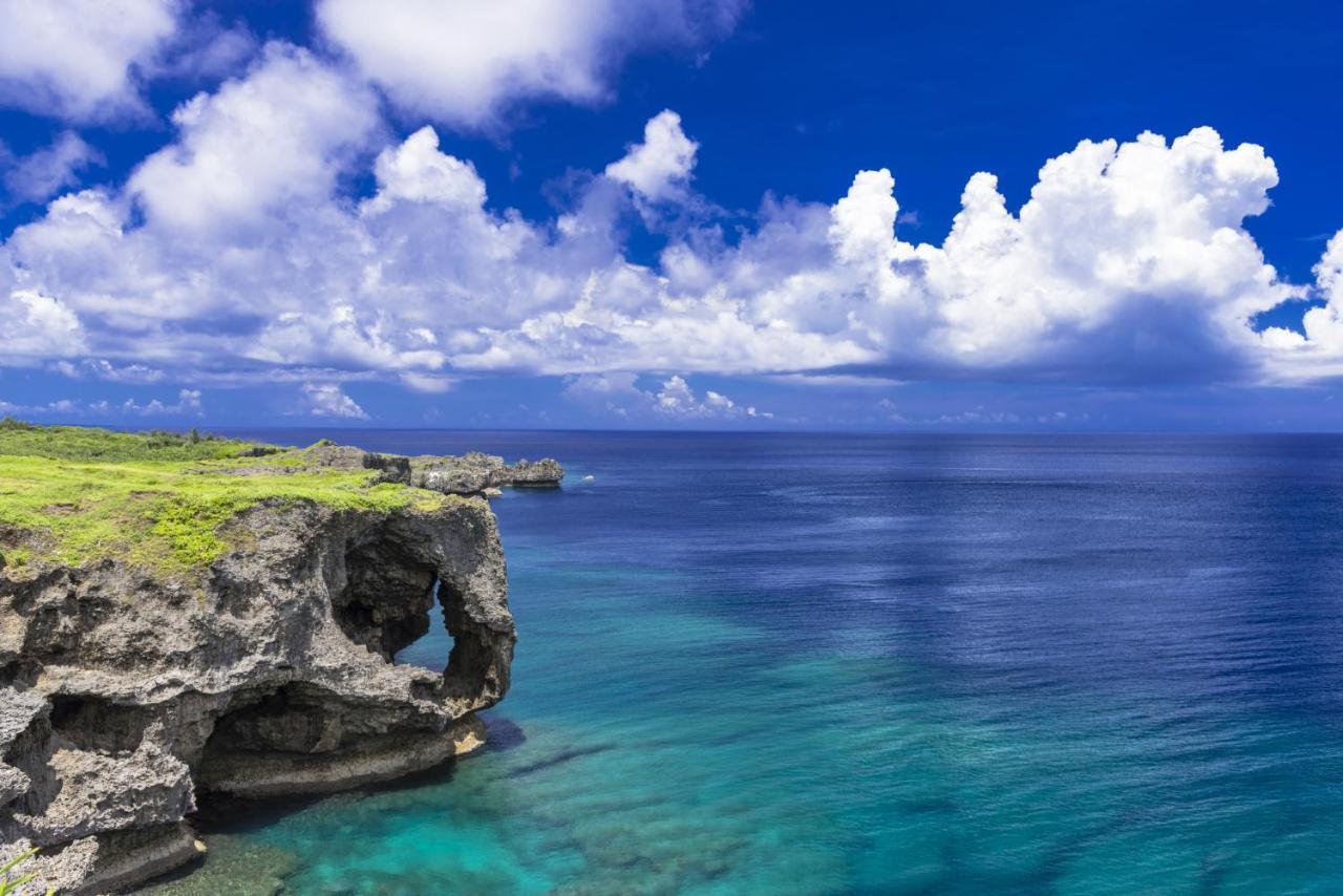 Kariyushi Condominium Resort Yomitan Ryukyu Tabikan In Zampamisaki Eksteriør billede